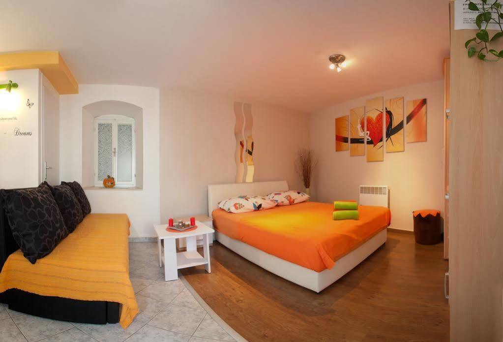 Apartments Dado Спліт Екстер'єр фото